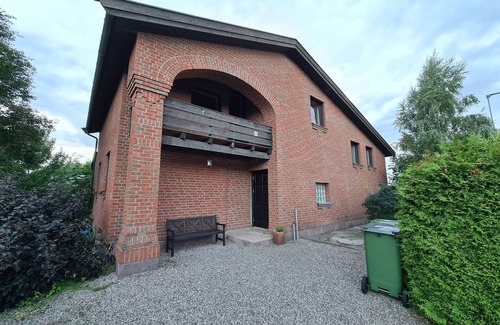 Lillestrom House | Luxurious queen bed in DT Serene Villa near Oslo | Lillestrøm K6