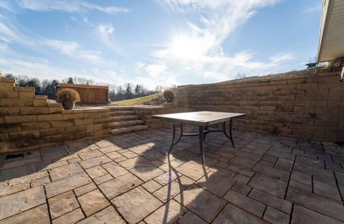 Mercer House | Luxurious retreat for body&soul/king suite/hot tub
