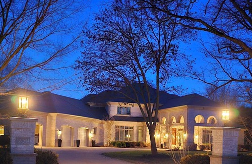 Kaukauna House | Luxurious Riverfront, Indoor Golf, Gym, Nature paradise