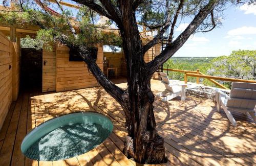 Dripping Springs Other | Luxurious Romantic Yurt with Hot Tub in Dripping Springs, Texas
