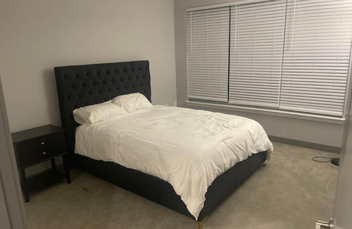Coliseum Central Apartment | Luxurious & Spacious 1 Bedroom