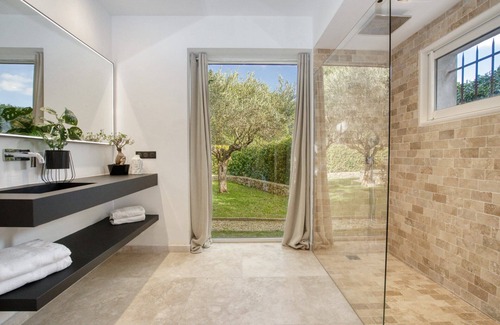 Les Brugassieres Villa | Luxurious Villa in the Golf of ST Tropez