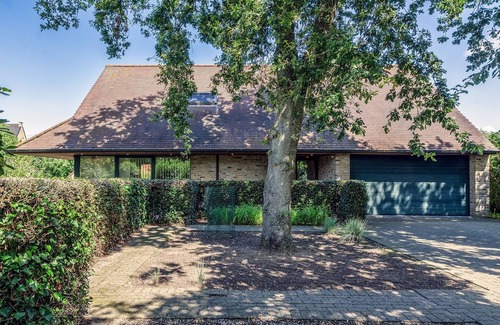 Oostduinkerke Villa | Luxurious Villa with wellness, sauna and hot tub