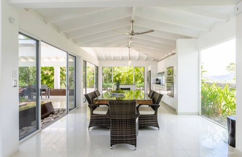 Tamarindo Villa | Luxurious villa with panoramic views and breathtaking private infinity pool !