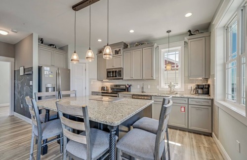 Chincoteague House | Luxurious Waterfront on Marsh Island!