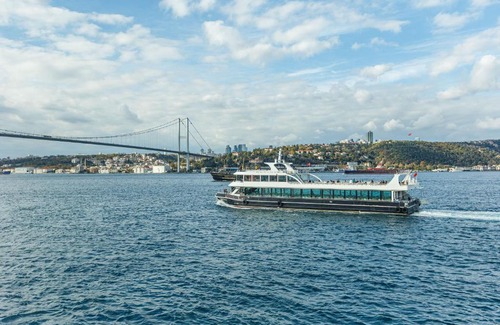 Beylerbeyi Villa | Luxurious Waterfront Mansion with Amazing Bosphorus View
