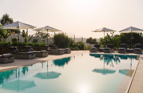 Triana House | Luxurious Wine Country Villa - Near Lisbon