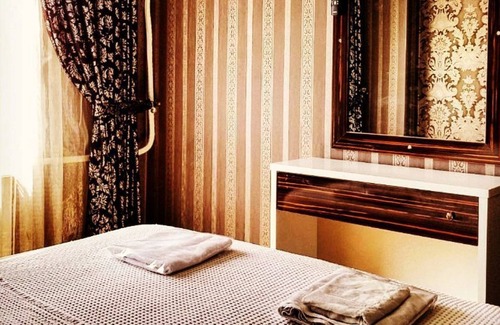 Buyukcekmece House | LUXURY 1+1 ROOM NEXT TO TUYAP FAIR, 2 MINS TO METROBUS