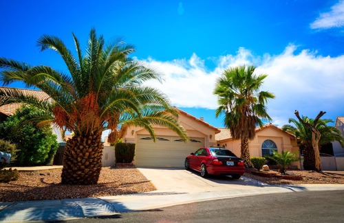 North Las Vegas House | Luxury 1.9 SQ FT House, With Huge 46 FT Pool & Hot SPA