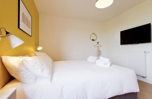 John O'Groats Apartment | Luxury 1 Bed Room Stylish and contemporary double room with private bathroom within the iconic Inn a