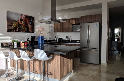Akumal Condo | LUXURY 1 BEDROOM CONDO (Sleeps 4) 3rd floor POOL VEIW, 5 ⭐️ Bahia Principe/Golf