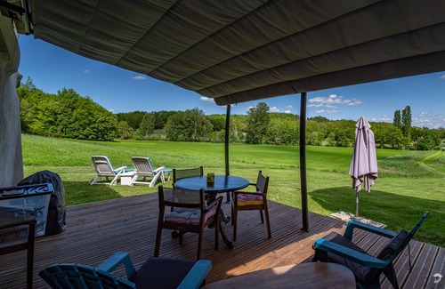 Razac-d'Eymet Cottage | Luxury 1 bd gite. Rural & Peaceful. Eymet just 5 mins away. Fast Starlink WIFI.