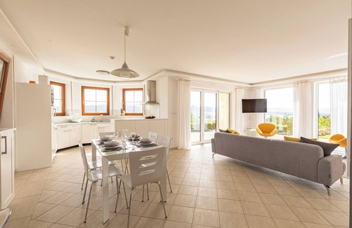 Horni Plana Villa | Luxury 10-bed villa with view, pool, playground