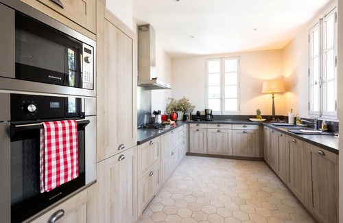 Villeneuve-Loubet Villa | Luxury 19th century villa, large Swimming pool, 2ha gardens - 15min Nice Airport