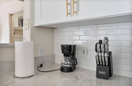 Tempe Apartment | Luxury 1B1B Tempe Free Parking and Pool Access