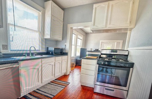 Midtown Apartment | Luxury 1BD 1BA Close to Downtown