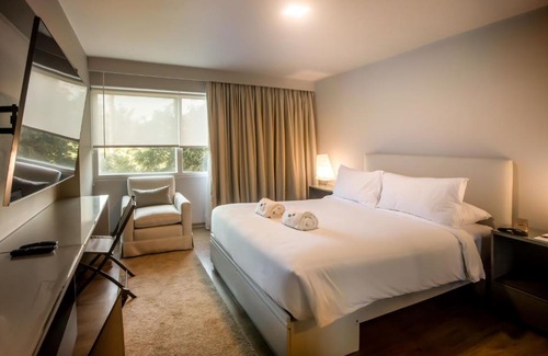 San Isidro Apartment | Luxury 1BR at Lima Golf Club