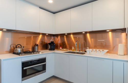 Downtown Vancouver Condo | Luxury 1BR w/Great View in Downtown Vancouver