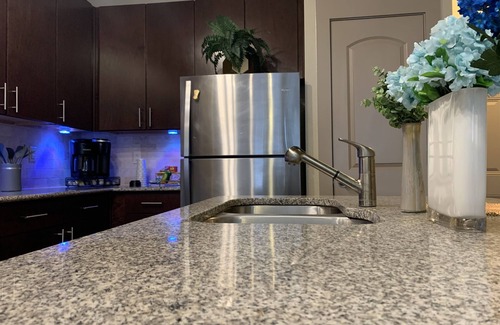 Spring Branch East Apartment | Luxury 1BR w/King Size Bed in Perfect Location
