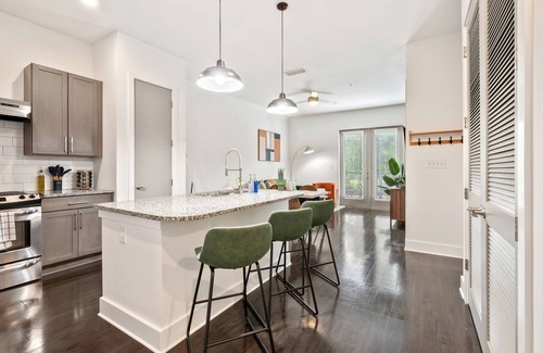 Reynoldstown Apartment | Luxury 1BR w/Terrace & Parking by Beltline