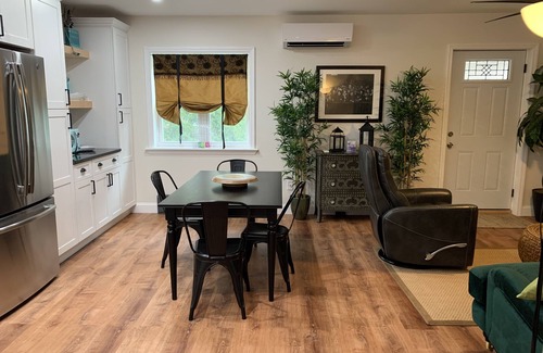Pelham Bay Apartment | Luxury 2 Bed 2 Bath Washer Dryer 1 King 1 Queen Bed 30 Night Minimum