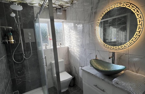 Sutton Coldfield Apartment | Luxury 2 Bed Apartment in Royal Sutton Coldfield