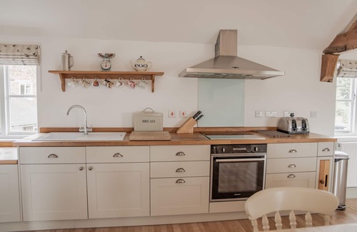 Eaton Mascott Cottage | Luxury 2 Bed Coach House with it's own Private Heated Indoor Swimming Pool