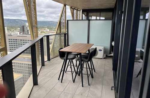 Adelaide Central Business District Apartment | Luxury 2 bedroom apartment