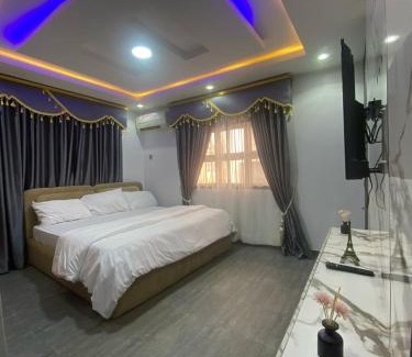 Lagos House | Luxury 2 Bedroom Apartment