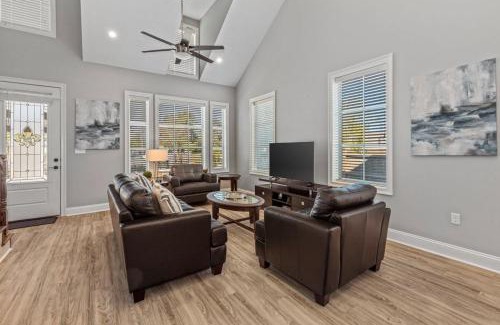 Prien House | Luxury 2 Bedroom Townhouse #1