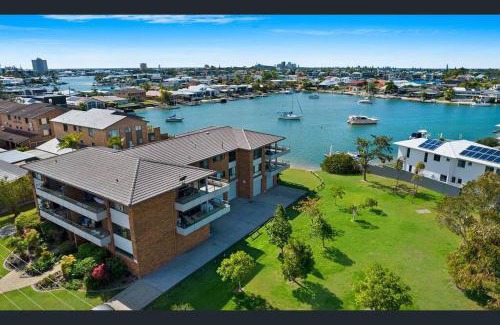 Mooloolaba Apartment | Luxury 2 Bedroom Unit Mooloolaba