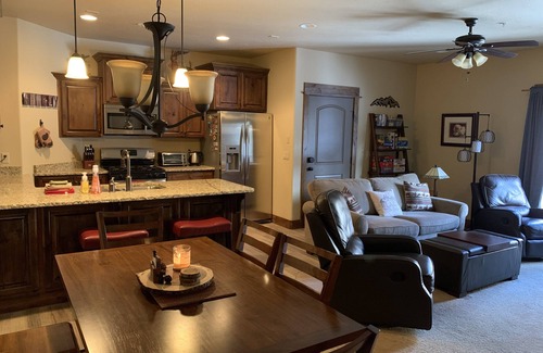 Brian Head Condo | Luxury 2 br 2 ba, attached 2 car garage, sleeps 5