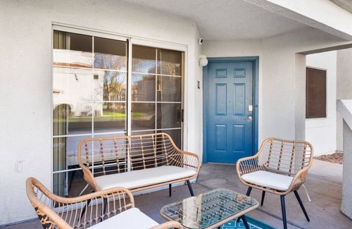 Guadalupe Apartment | Luxury 2B2B Tempe Free Parking and Arcade!