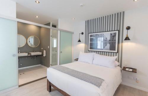 Reducto Apartment | Luxury 2BR with Balcony Near Larcomar
