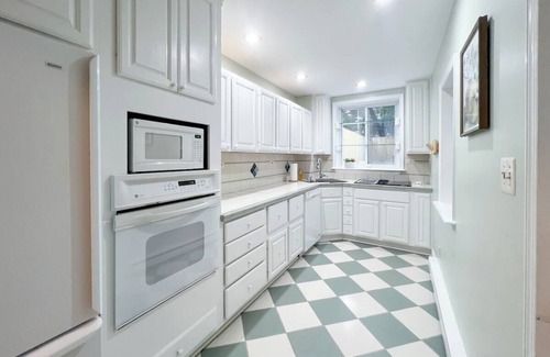 Fells Point House | Luxury 3 bed row home in the heart of downtown Fells Point
