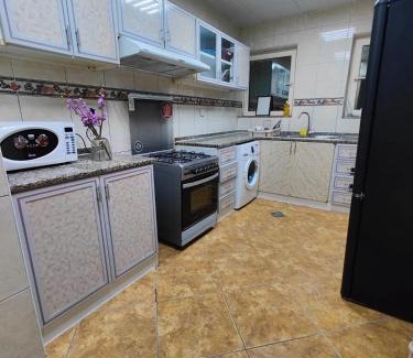 Al Majaz Apartment | Luxury 3-Bedroom Apartment with Garden View opposite to Safiya Park
