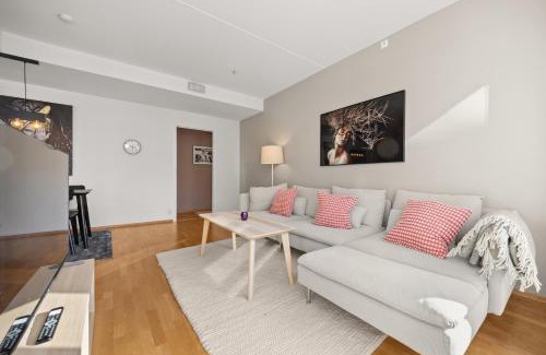 Gamle Oslo Apartment | Luxury 3-Bedroom Flat with Seaview in Central Oslo