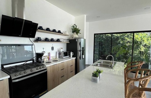 Tamanique House | Luxury 3-bedroom house with WiFi and AC in Tamanique