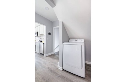 New Rochelle House | Luxury 3Bed Private Apartment with parking