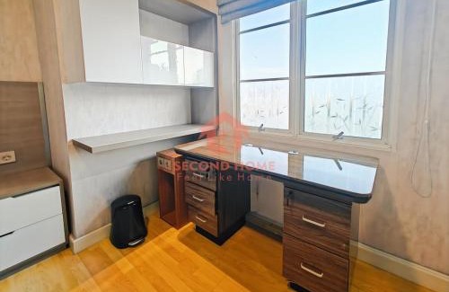 Kelapa Gading Barat Apartment | Luxury 3BR MOI Apt with Pool Wi-Fi Netflix by 2ndHome