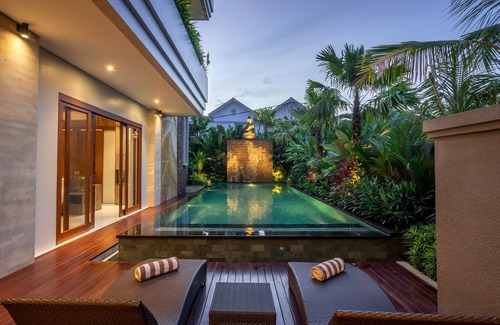 By Pass Ngurah Rai Villa | Luxury 3BR villa with private pool near Uluwatu Bingin surfing beach Jimbaran.