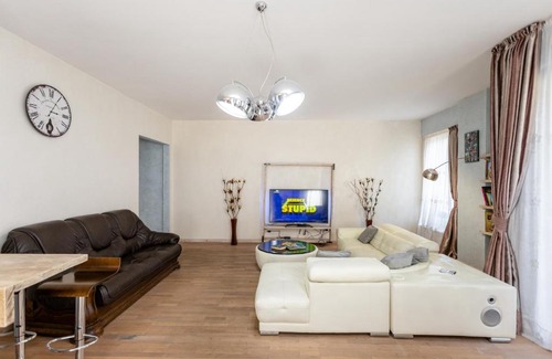 mtatsminda Apartment | Luxury 4 Bedroom Apartment