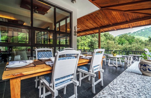 Bhimtal Villa | Luxury 4BHK Villa with Mountain View – Spring Casa, Bhimtal By Ebony Stays