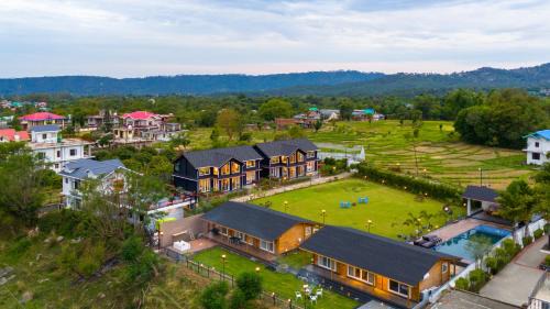 Palampur Villa | Luxury 4BHK with Garden Pool and Entertainment Space