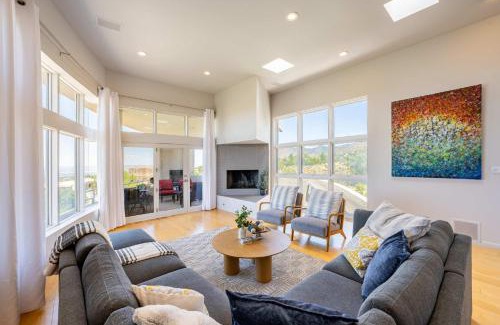 Sandia Heights South House | Luxury 4BR Retreat with Mountain views