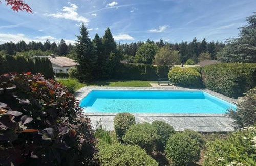 Velden am Worther See Villa | Luxury 4BR Villa Velden Pool Grill