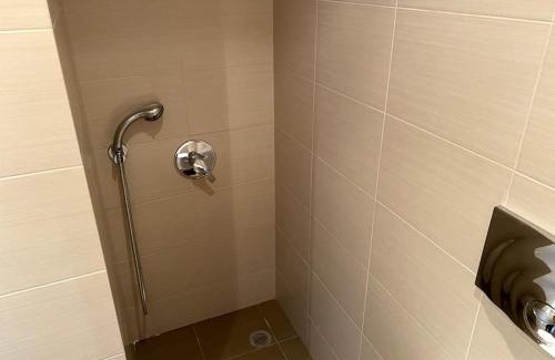 Khalandrion Apartment | Luxury 4BR with 3 Bathrooms Apartment in Marousi