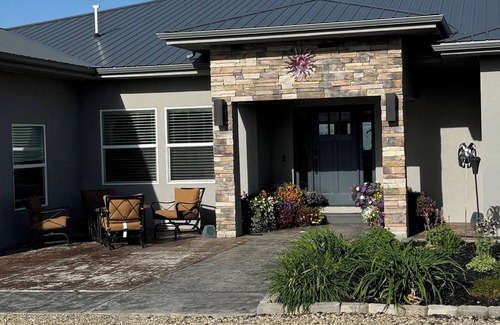 Mancos House | Luxury 5-bedroom house in phenomenal Mancos with WiFi, AC