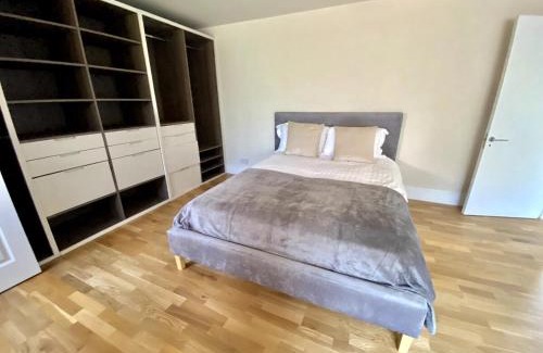 Milton Keynes Apartment | Luxury 5 Bedrooms House in Milton Keynes