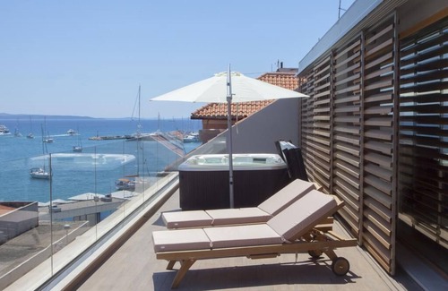 Split Apartment | Luxury 5* PENTHOUSE - panoramic view & hot tub